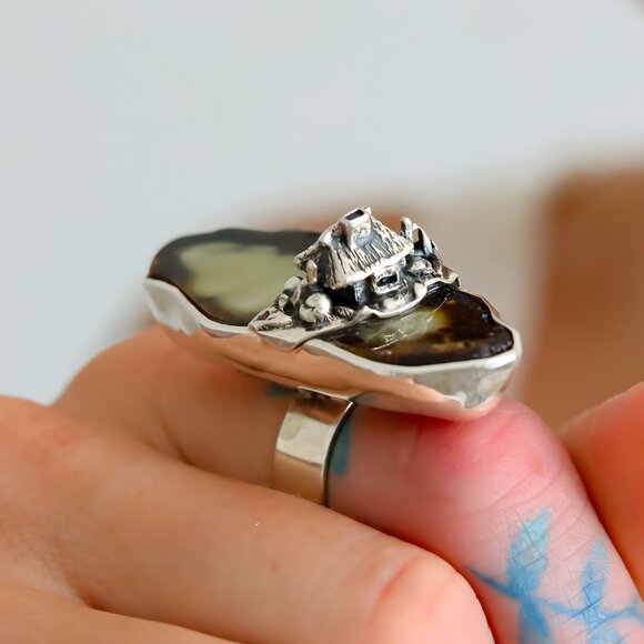 Baltic Amber Statement Ring in 925 Sterling Silver - Picture 1 of 8